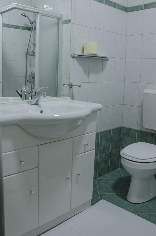 Miskar Rooms Церкница Номер фото