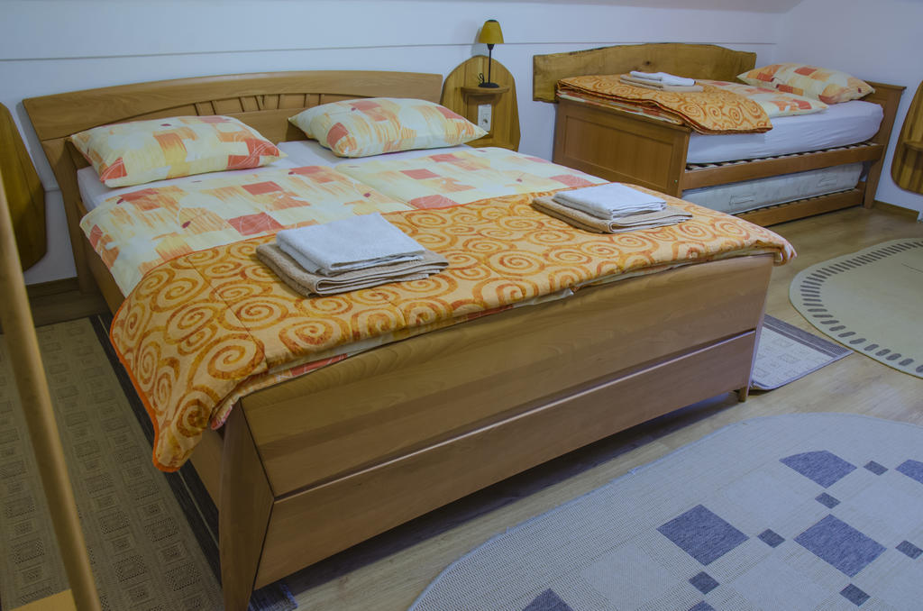 Miskar Rooms Церкница Номер фото